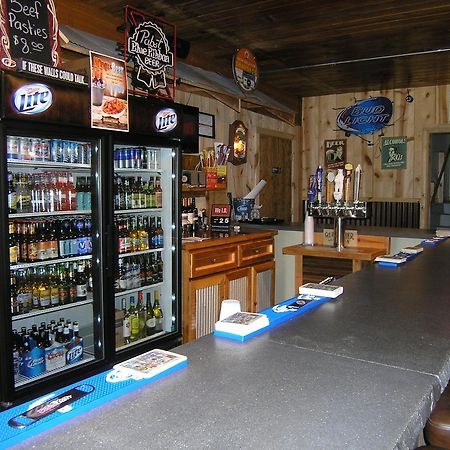 Deadwood Station Bunkhouse And Gambling Hall Motel Exterior photo